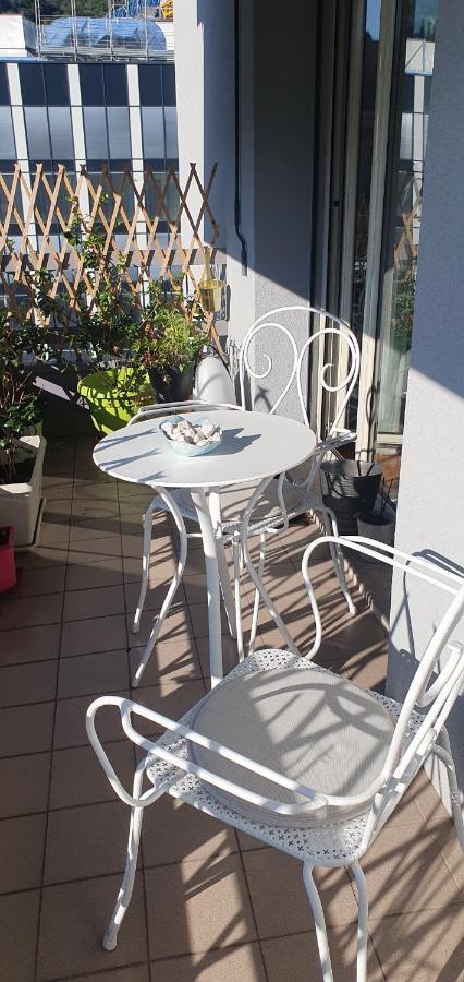 Charming Penthouse Near Como Lake Chiasso Ngoại thất bức ảnh